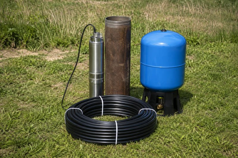 Well pump replacement guide — How jet and submersible pumps work, and what the tank does.